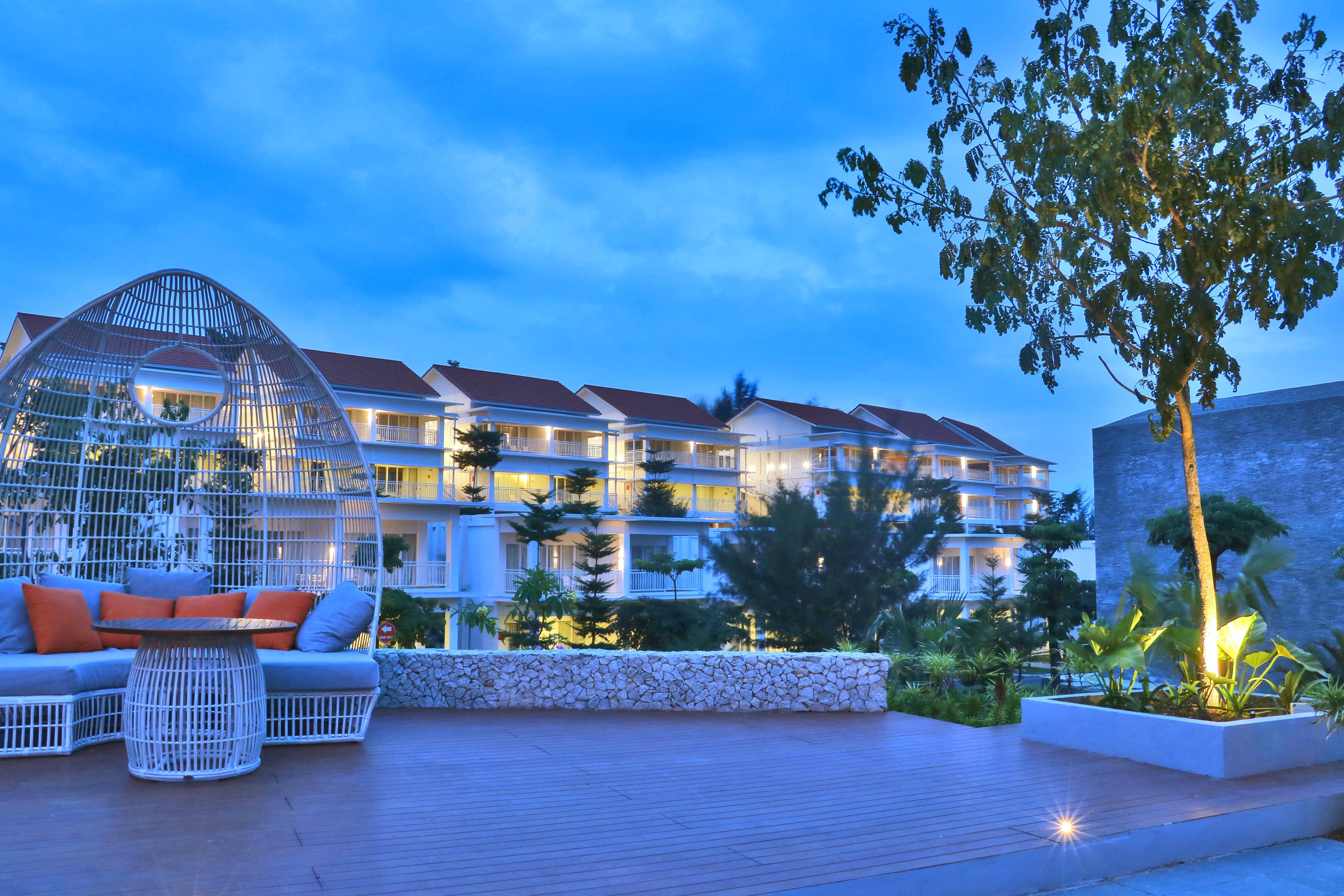 Harris Resort Barelang Batam Sagulung Exterior photo