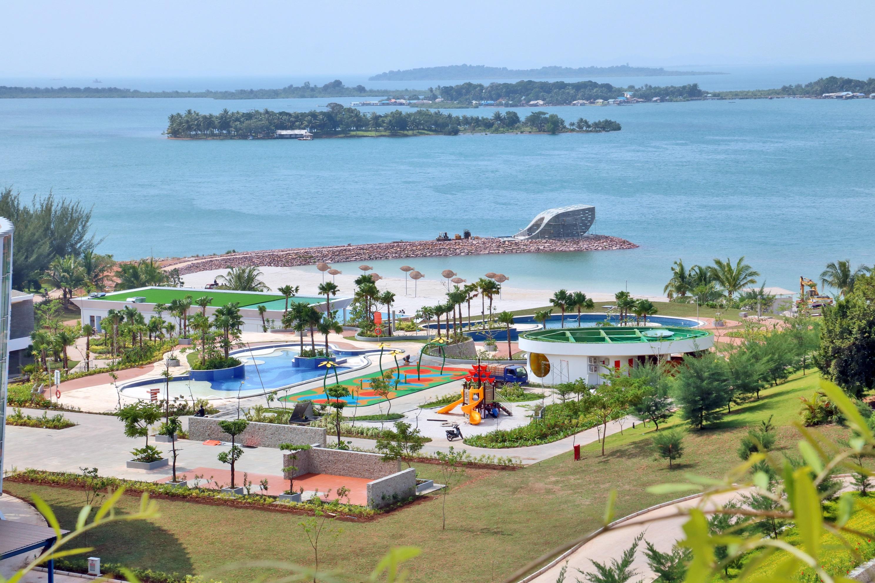 Harris Resort Barelang Batam Sagulung Exterior photo