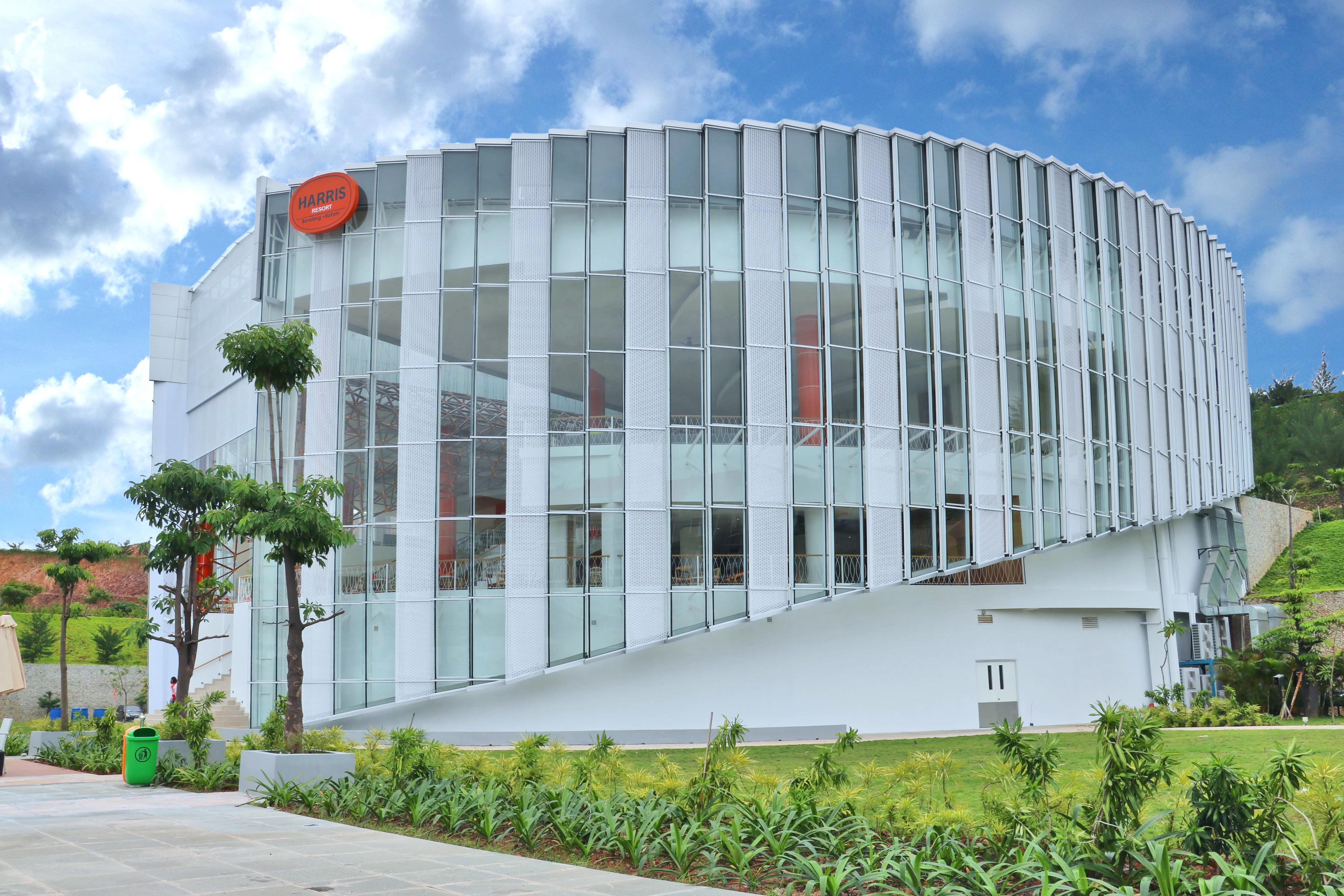 Harris Resort Barelang Batam Sagulung Exterior photo